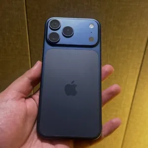 iPhone 17 Pro Max (Blue)
