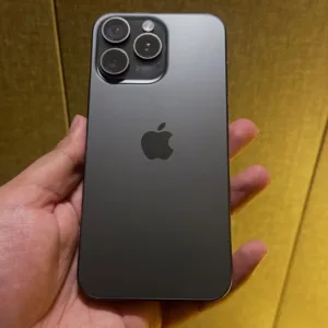 iPhone 15 Pro Max (Black)